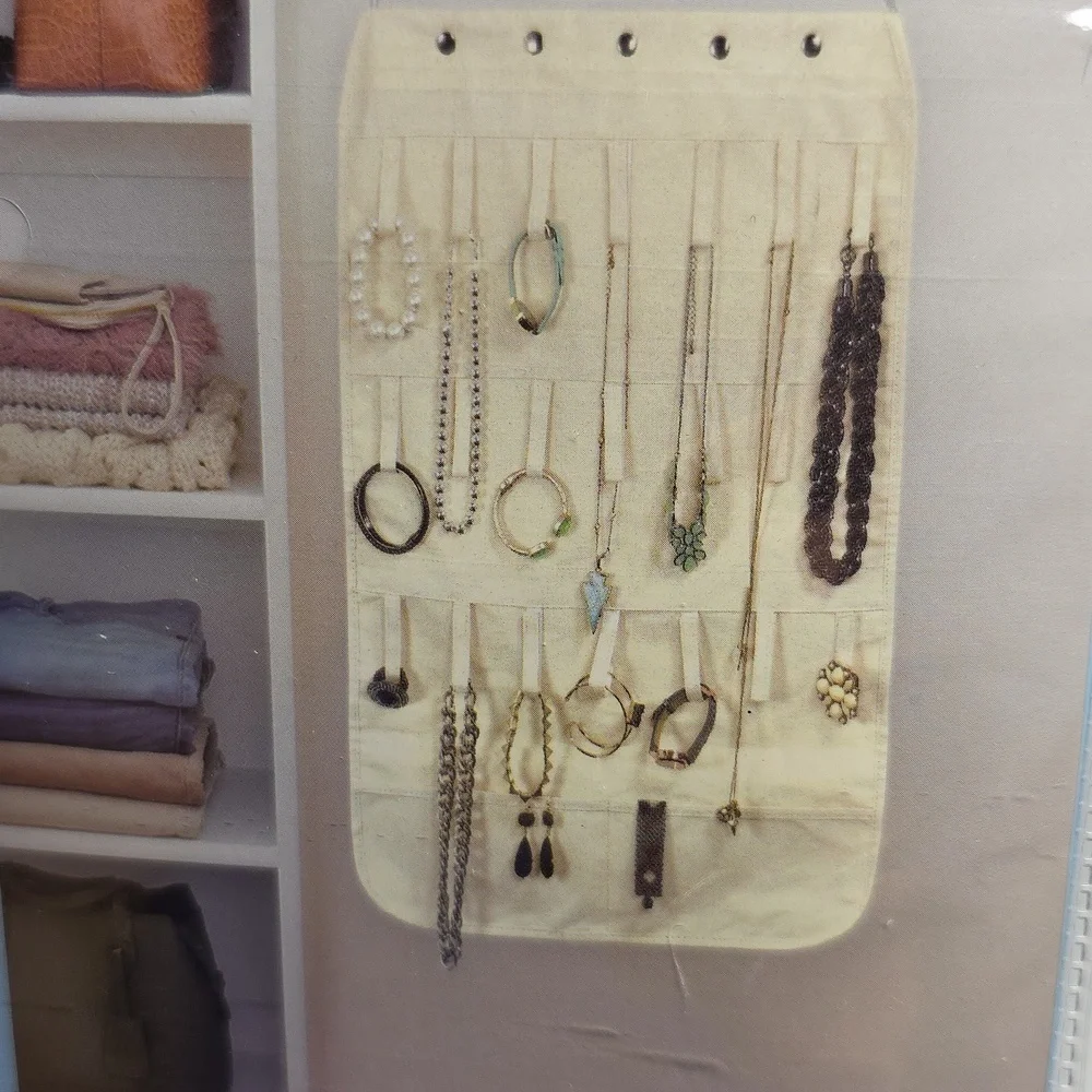 N/A beige hanging